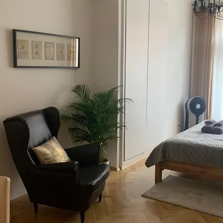 Apartment Anenska By Charles Bridge 3 Prag